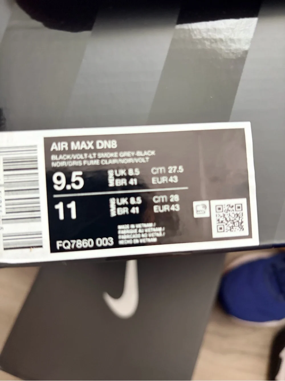 Nike Air Max DN8 Red and Black TN React Running Shoes